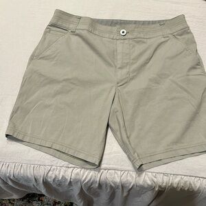 NWT Kuhl Men's Resistor Lite Chino Shorts Khaki Size 35
